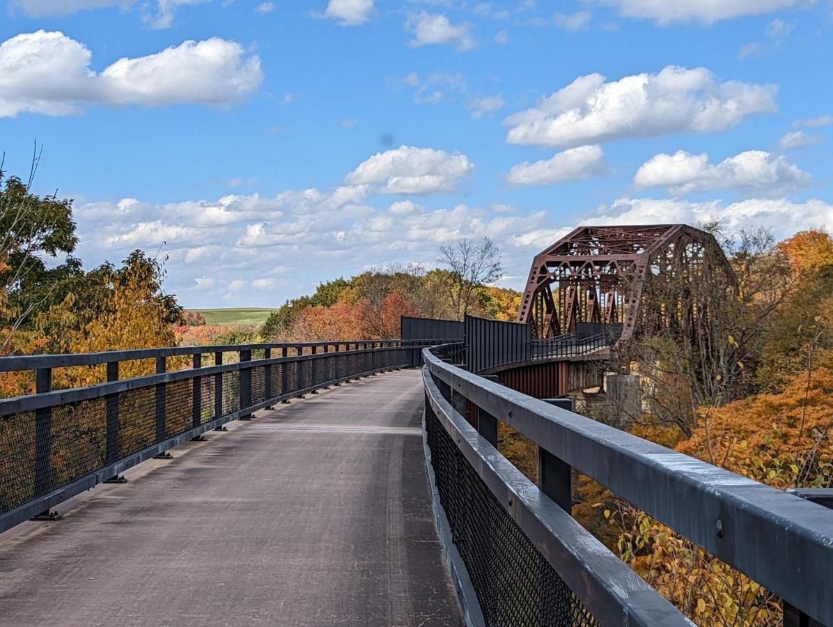 Stay In Ohiopyle In The Middle Of Town By The Gap Trail Eksteriør bilde