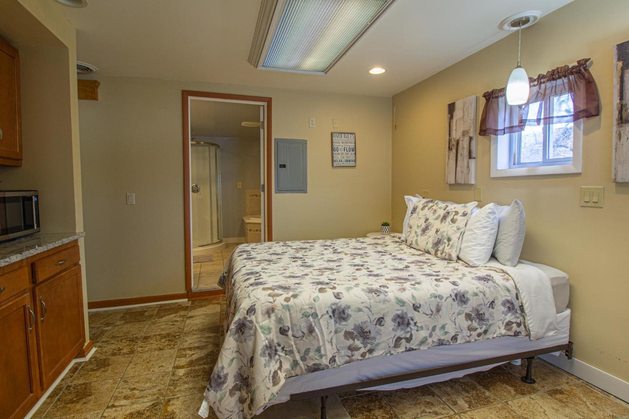 Stay In Ohiopyle In The Middle Of Town By The Gap Trail Eksteriør bilde